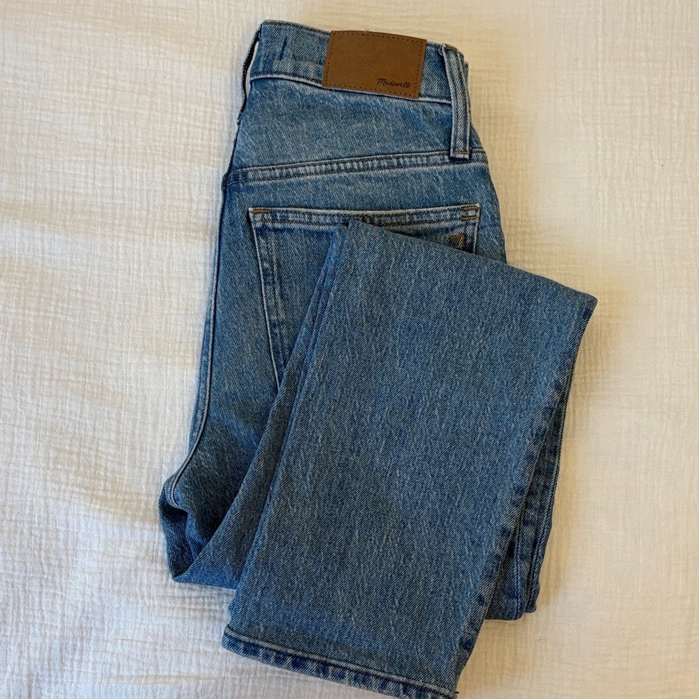 Madewell Women’s Classic Blue Straight Jeans